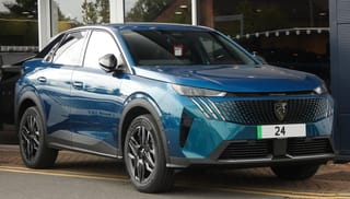 Peugeot e-3008