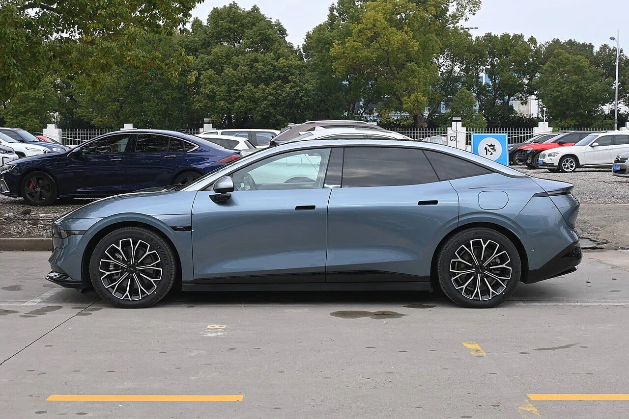 Zeekr 007